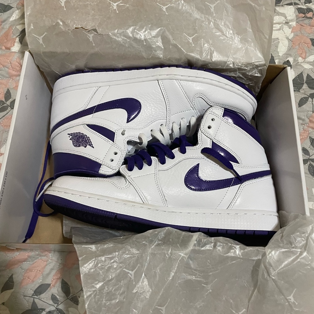 Jordan 1 court purple women’s